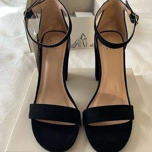 A New Day block heels